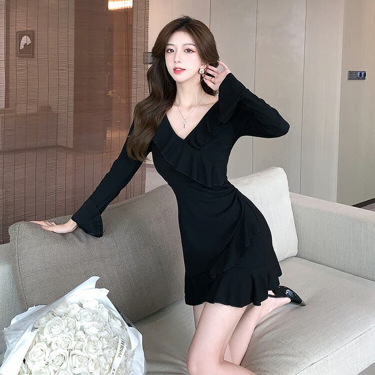 ♦️人気新作 新品 Aje 黒ミニワンピース ミニワンピース黒 レディース 長袖ワンピ[品番：AGCW0003579