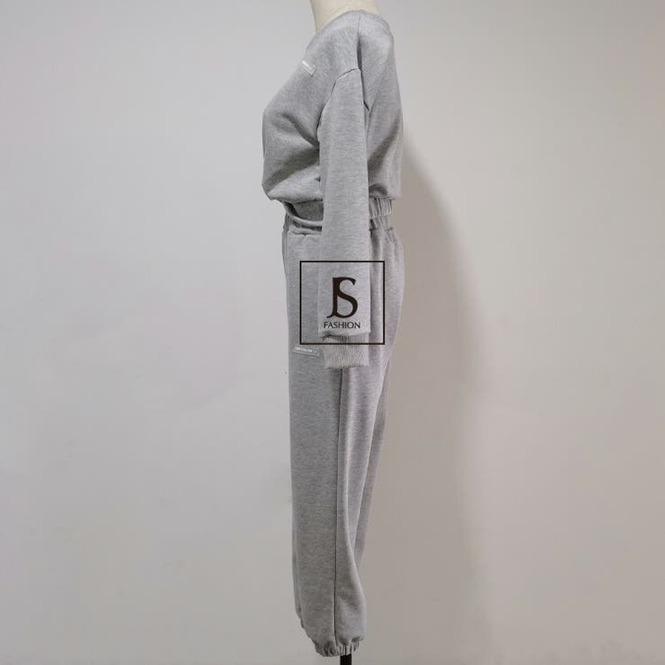 すぅこ⭐︎　新品未使用ジェイダセットアップ アウトレット】Oggiコラボ 2wayストレッチ ノーカラージャケット