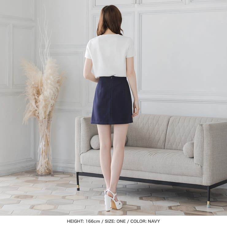 ゴールドボタン付き台形ミニスカート [品番：BA000005508