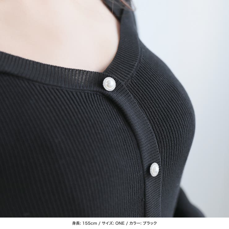 【極レア】VIVIENNE TAM ✨ブラック　ホルダーネックビジューニット 極レア】VIVIENNE TAM ✨ブラック ホルダーネックビジューニット