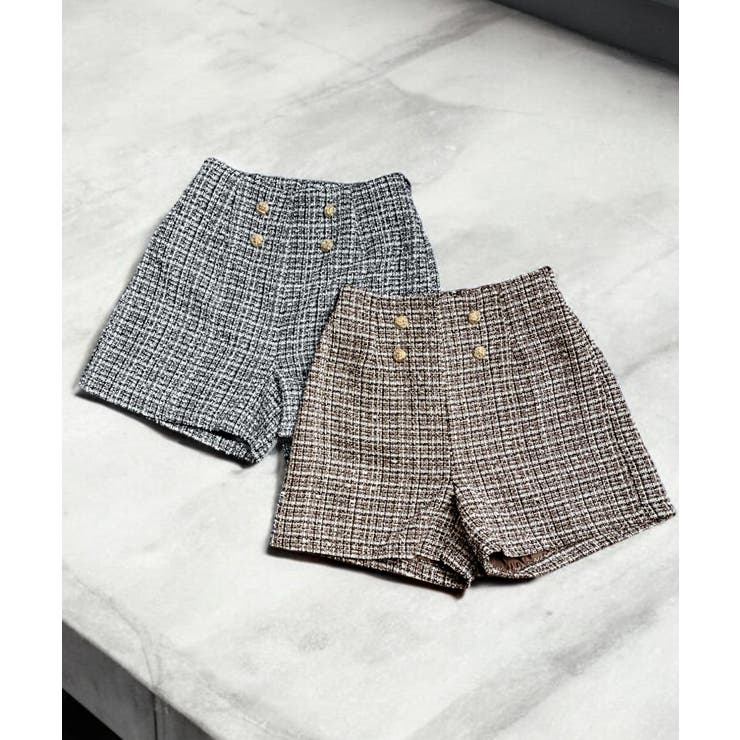シンプルながら脚長効果【CHANEL】ショートパンツ ツイード 新作☆即納！】 CHANEL ショートパンツ ツイード 黒 関税込