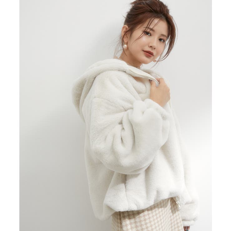WEB限定】ふわっとボリューミー、フード付きファーブルゾン[品番 