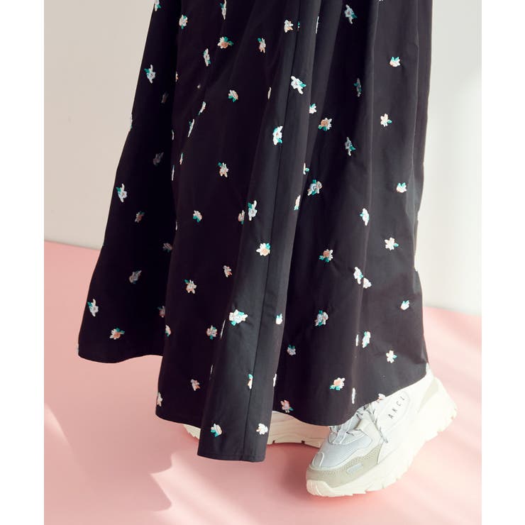 小花柄刺繍スクエアネックワンピース[品番：VISW0028593]｜VIS （ビス