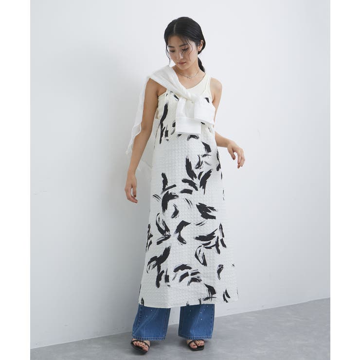 オフホワイト(15) | 【洗える】アート柄キャミワンピース | VIS 