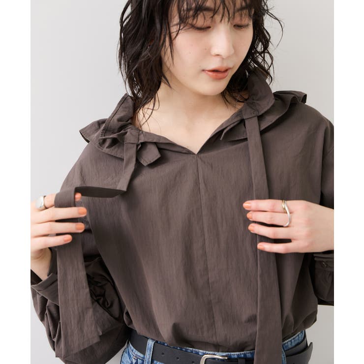 ブラウン(20) | フリルネックブラウス | VIS 