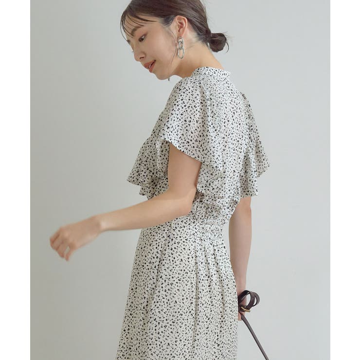 セットアップ対応】【美短】フリルフレンチスリーブペプラム