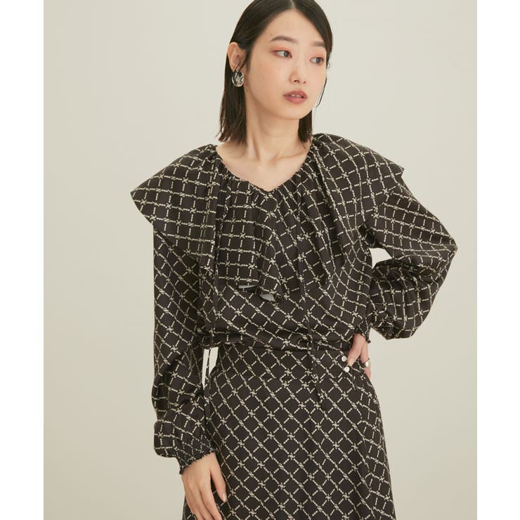 【セットアップ対応】【洗える】モノグラムフリルシャーリングブラウス | VIS  | 詳細画像10 