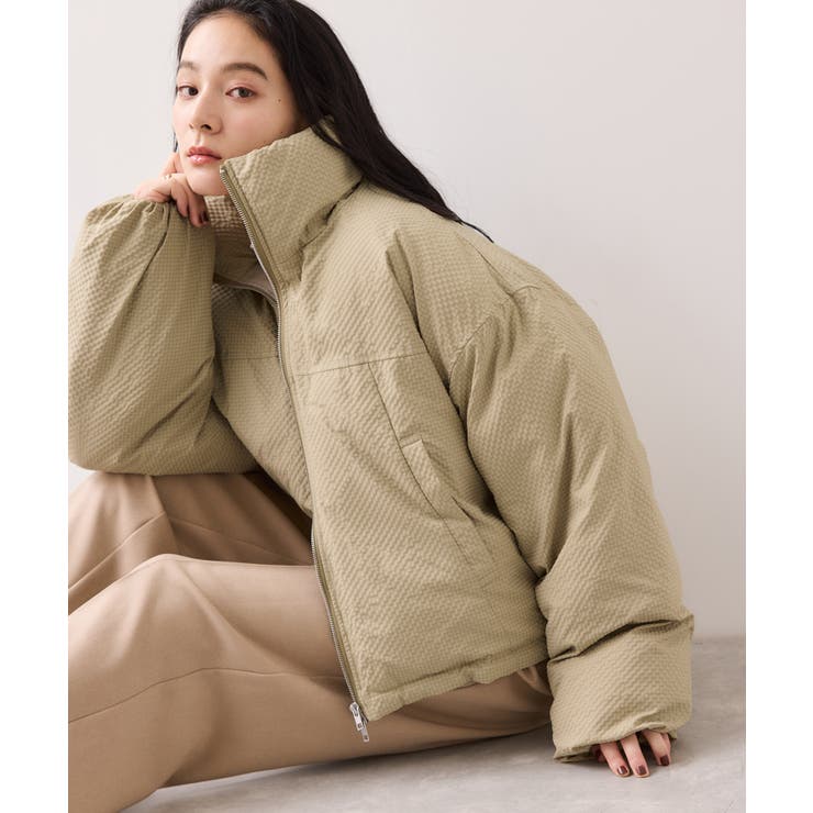 ベージュ(27) | 【WEB限定】軽くてあたたかいパディングショートボリューム中綿ブルゾン | VIS 