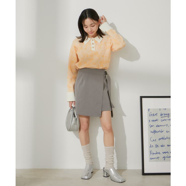 ローラ着用 MSGM 赤白ボーダー タートルネックニット スカート