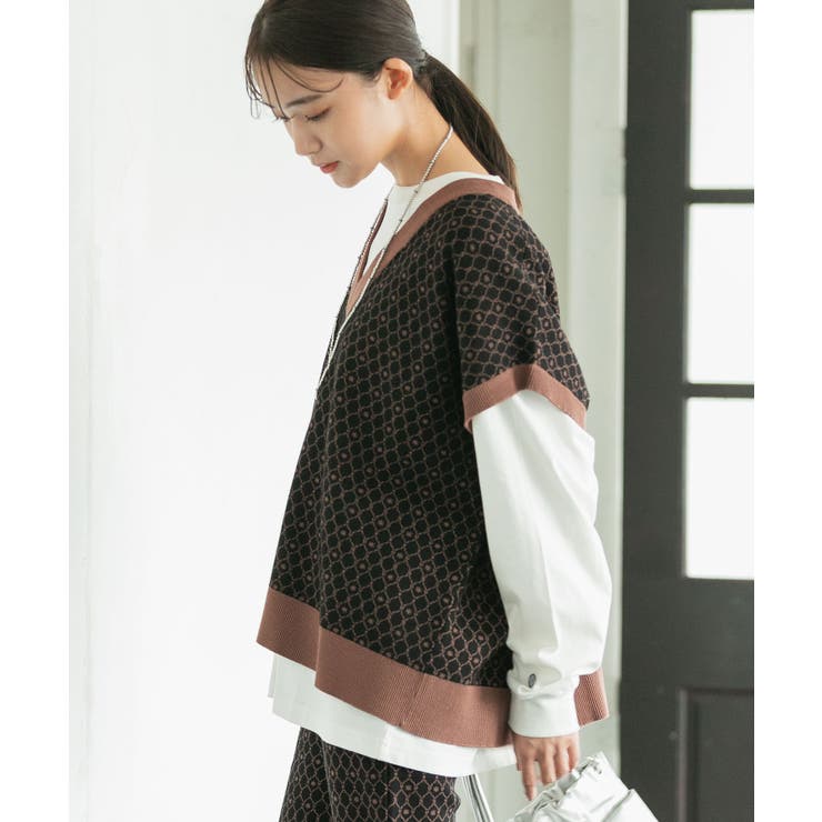 ブラック系(02) | 【セットアップ対応】モノグラム柄が映えるVネックジャカードベスト | VIS 