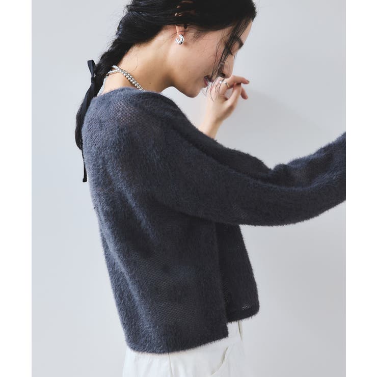 チャコール(06) | フラワーモチーフフェザーシアーニット | VIS 