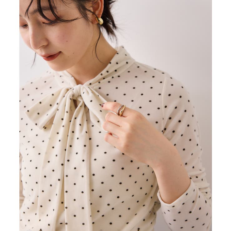 オフホワイト(15) | ベロアボウタイドットカットソー | VIS 