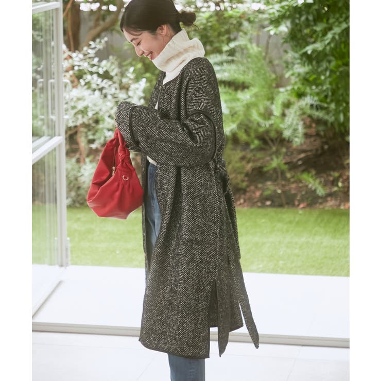 ゆったりシルエット。ヘリンボーンパイピングコート[品番：VISW0024161