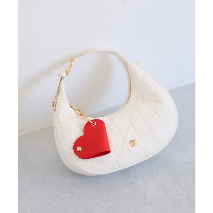 オフホワイト(15) | ハートチャーム付き2WAYキルトバッグ | VIS 
