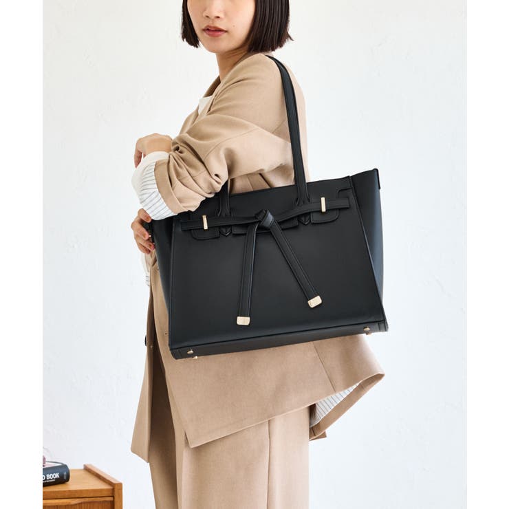 ブラック(01) | 【新色追加】【A4収納】フラップタイトートバッグ | VIS 