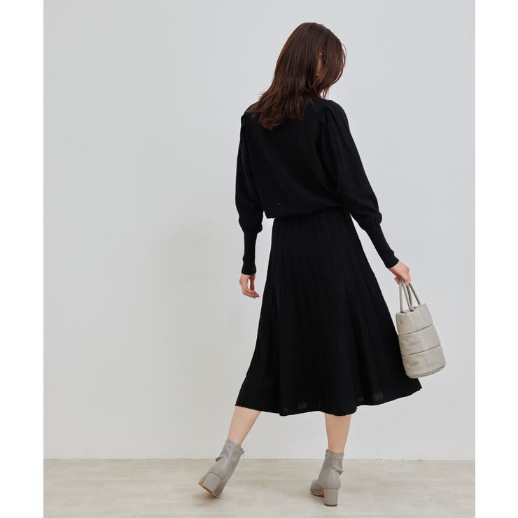 袖ボリュームプリーツニットワンピース[品番：RPCW0022602]｜ROPE