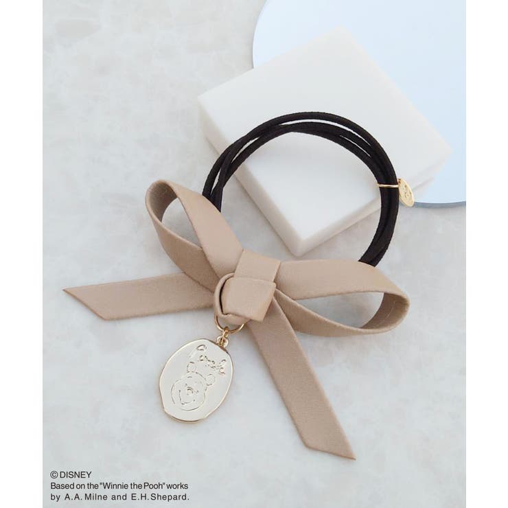 ベージュ(27) | 【プー/ティガー】フェイクレザーリボンメタルプレートポニー | ROPE' PICNIC