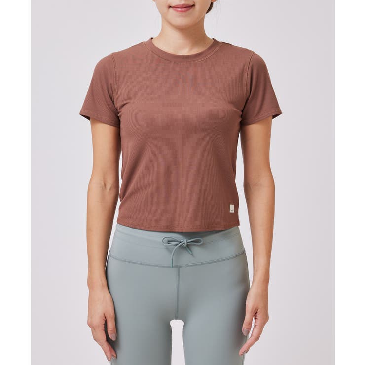 Vuori Women's Pose Fitted Tee - Spring 2023