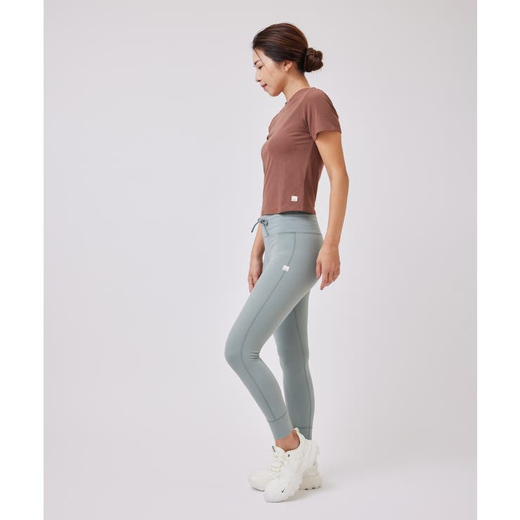 Vuori Women's Pose Fitted Tee - Spring 2023