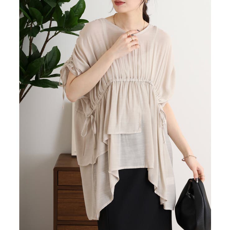 オフベージュ | スラブドロストギャザーデザインブラウス | JungleJalopy