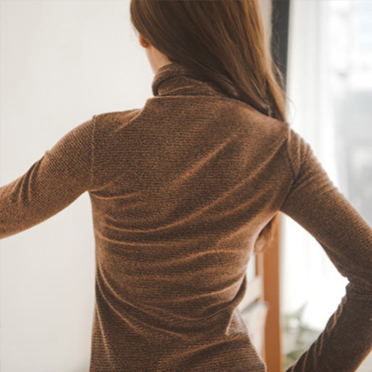 斜めカットアウトポイントハイネックカットソー | KawaiCat | 詳細画像4