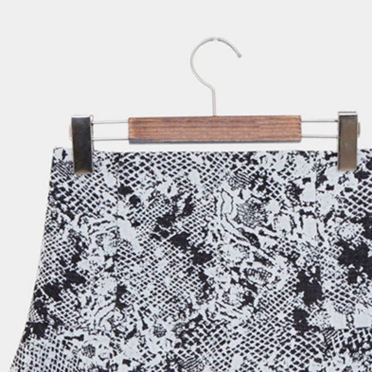 スリムなウエストラインとふんわり広がるフレアシルエットでレディームード漂うフレア… | KawaiCat | 詳細画像8