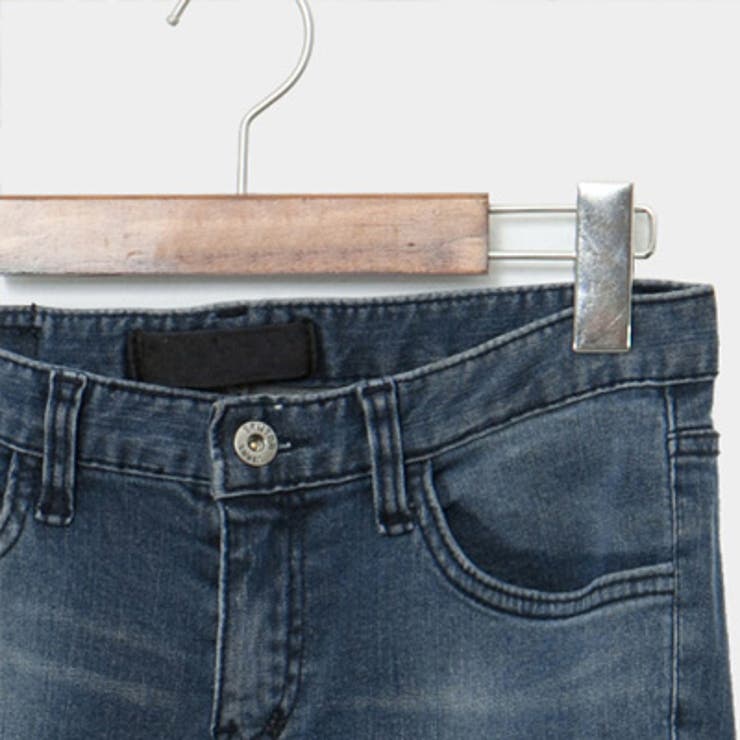 ビンテージダメージ加工のデニムパンツ♪スクラッチポイントデニムスキニパンツ