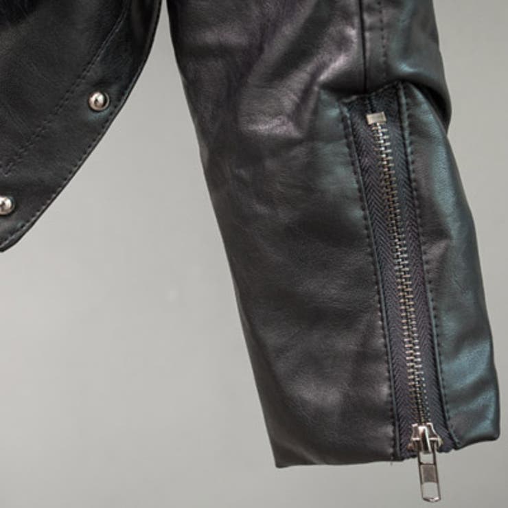 ファーベストを重ね着したようなデザイン♪フォックスファーライダース