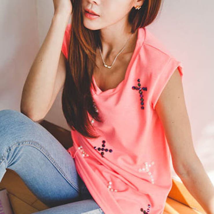 トレンドの装飾デザインでポイントを与えたクロススタッズデザインポイントカットソー… | KawaiCat | 詳細画像4