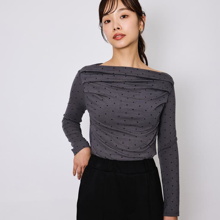 チャコール | モノトーンドットオフショルカットソー≪手洗い可能≫ | QUEENS COURT