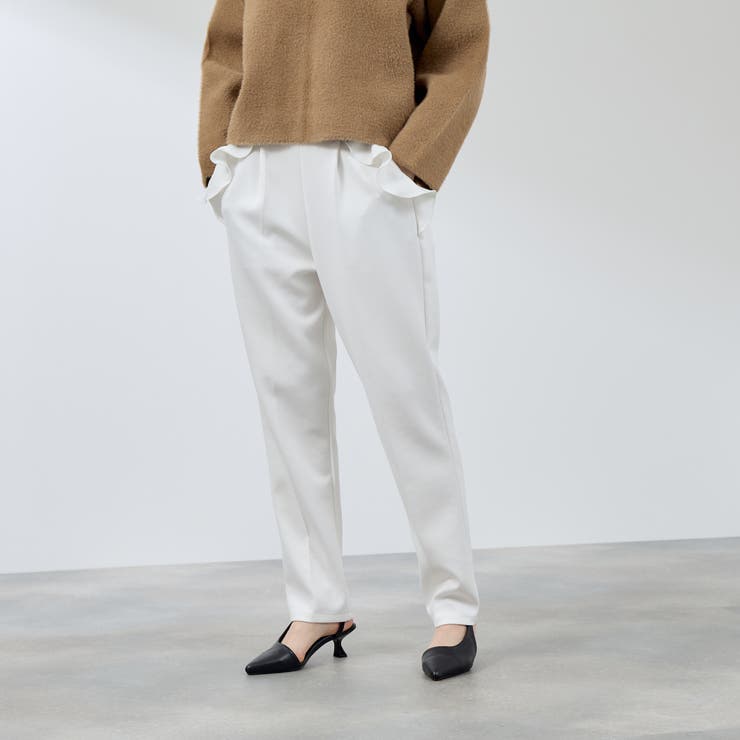 オフホワイト | フリルポケットテーパードパンツ≪手洗い可能≫ | QUEENS COURT