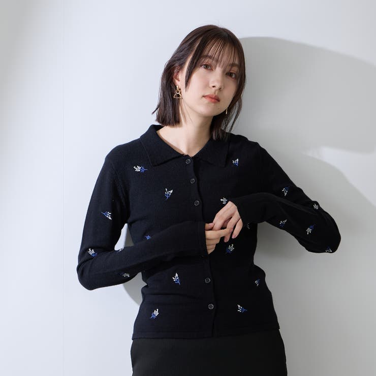 ブラック | フラワー刺繍ポロニットトップス | QUEENS COURT
