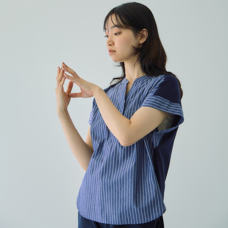 ダークネイビー | ストライプフェイスキーネックブラウス≪洗濯機で洗える≫ | VICKY
