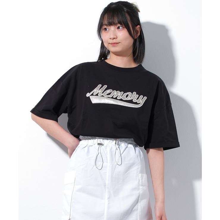 ブラック | ショート丈ロゴアップリケTシャツ トップス 半袖 | 子ども服 SHUSHU