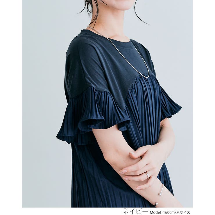 １点限り♪新品 夏風に揺れるランダムプリーツのノースリーブワンピース 夏風に揺れるランダムプリーツのノースリーブワンピース