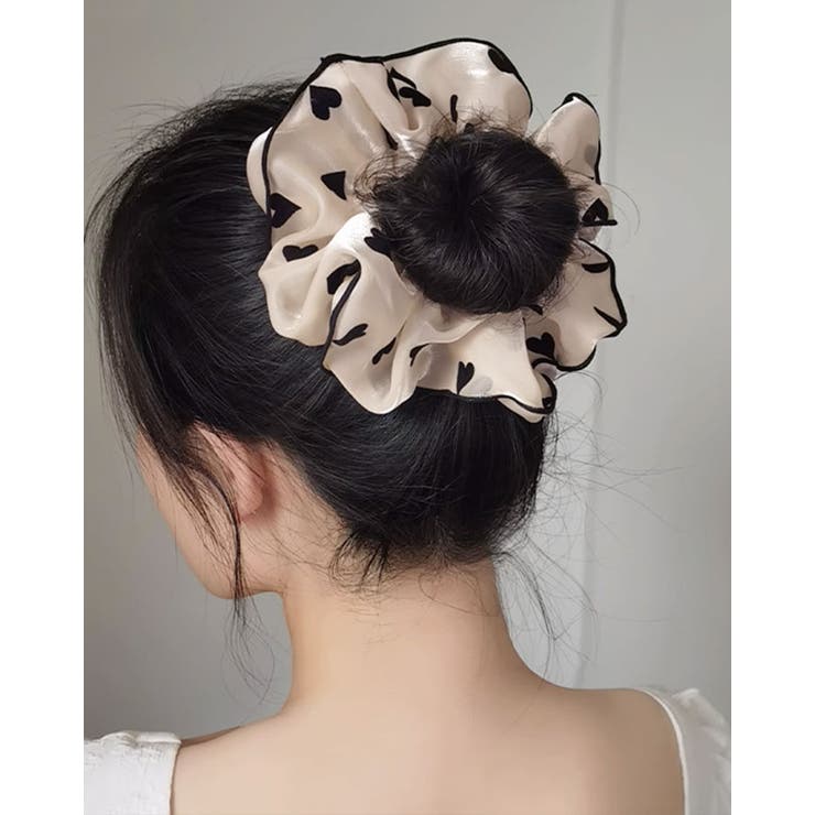 ハート柄シュシュ 1色 小物[品番：IK000007355]｜kirakiraShop