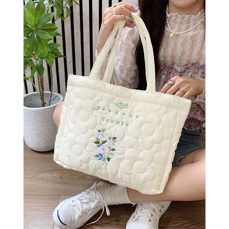 花刺繍キルティングトートバッグ かばん 鞄