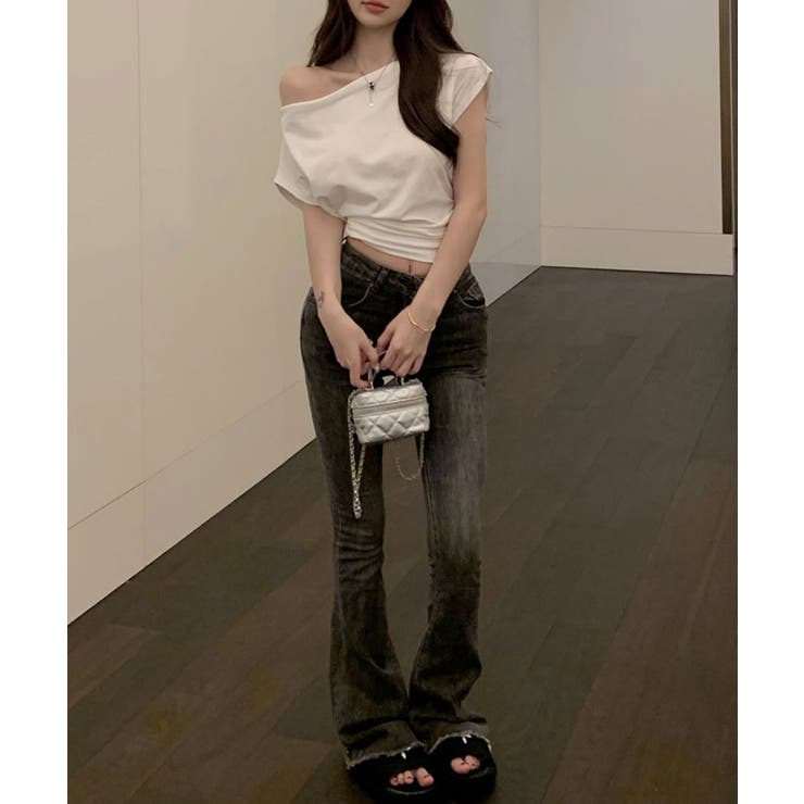 オフショルダーサイドギャザーTシャツ 2色 トップス[品番