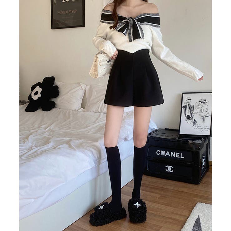 半額 50％OFFの通販 ハイウエストタックショートフレアパンツ 全2色 ボトムス[品番 パンツ