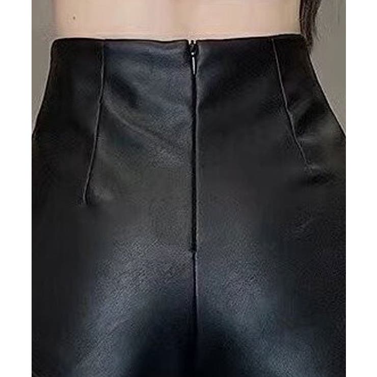 ハイウエストフェイクレザーショートパンツ ボトムス フェイク