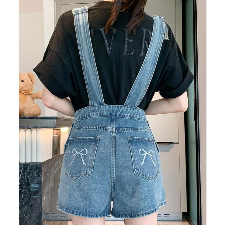 ブルー