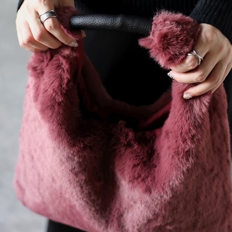 トライアングルファーバッグ ワンハンドル ふわふわ | GUSCIO | 詳細画像36 