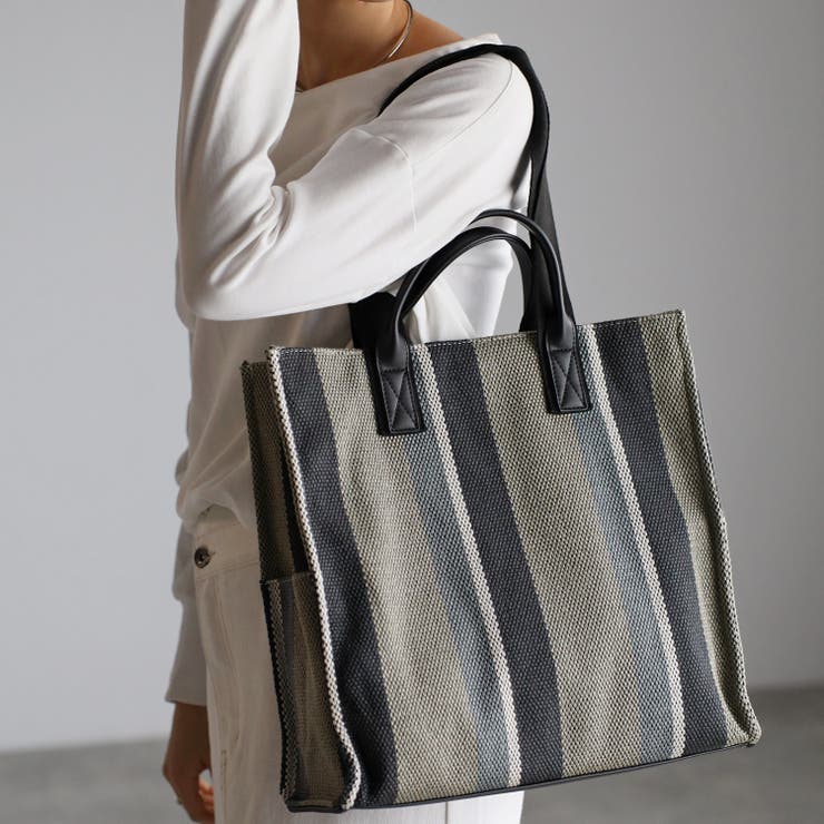 トートバッグ ベージュとダークブラウン ストライプ A4サイズ対応／マチ付き】ストライプフェイクファートートバッグ