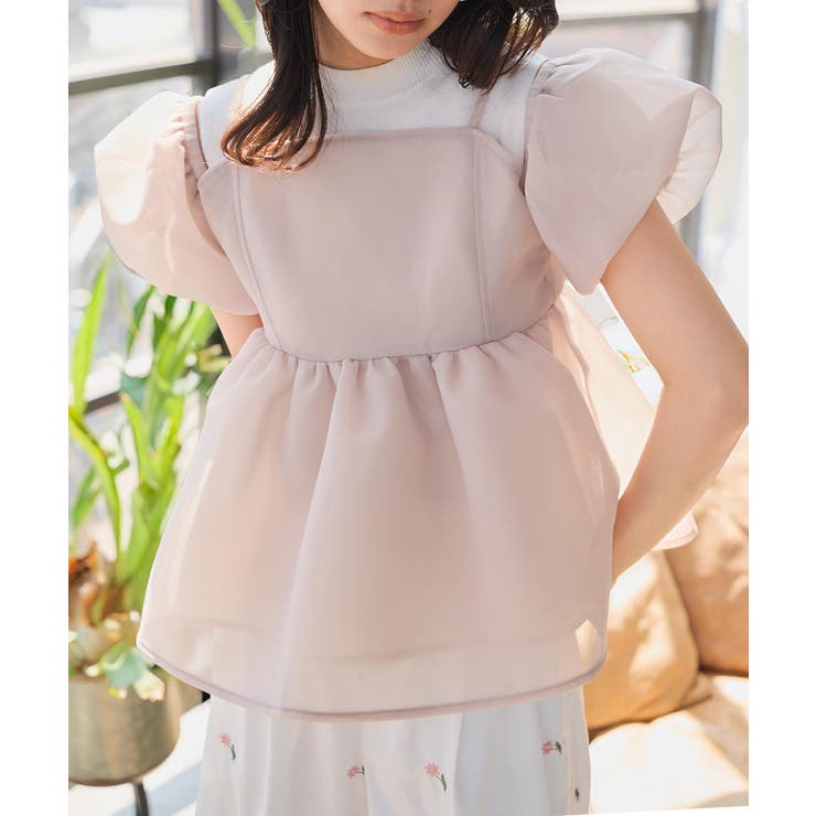 ベージュ