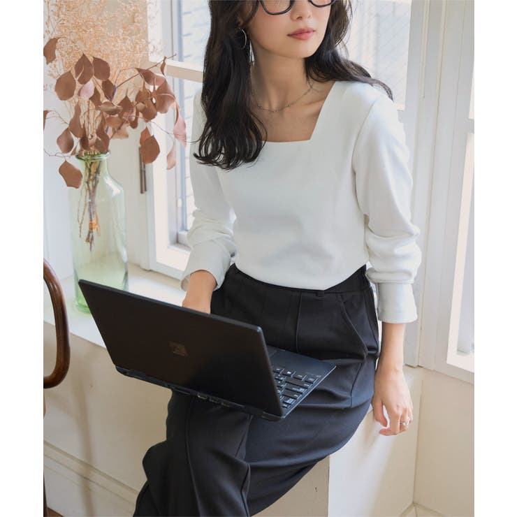 深開きスクエア Uネック 長袖Tシャツ[品番：KO000015548]｜KOBE