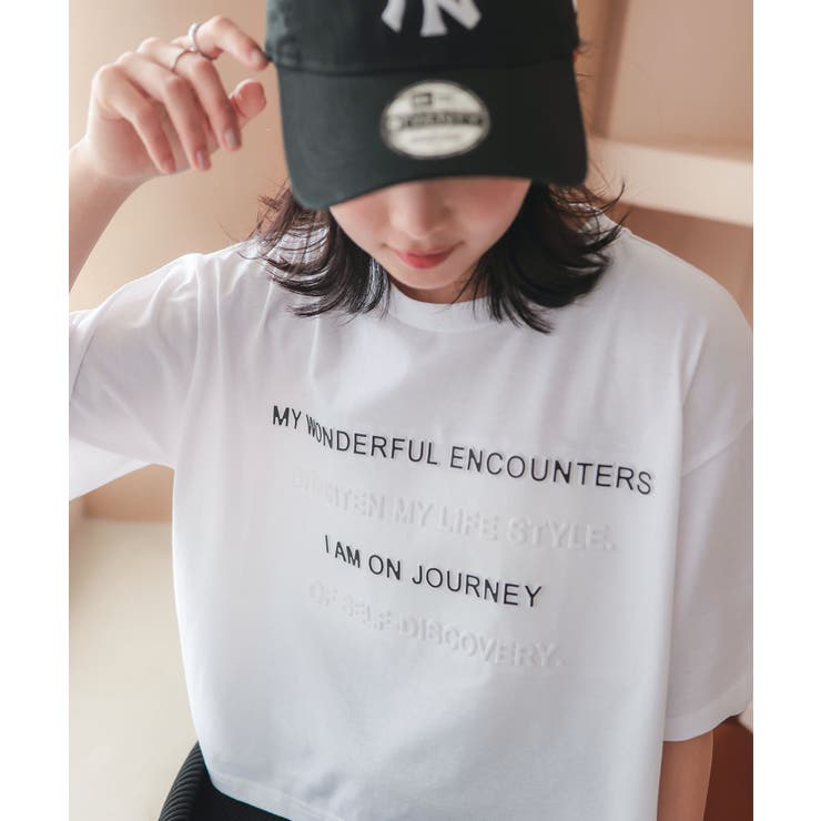 オフホワイト | 3DエンボスゆるTシャツトップス［C7147］ | KOBE LETTUCE