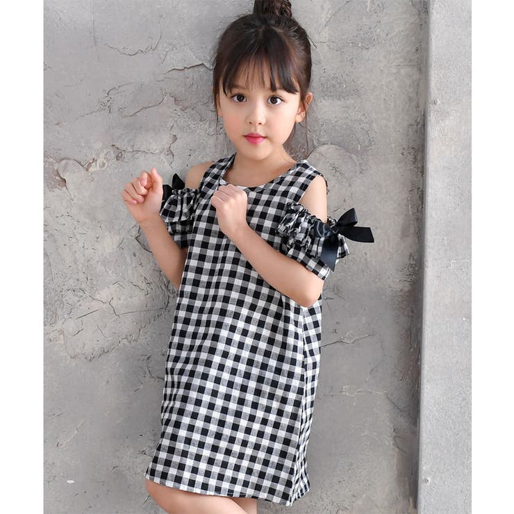 韓国子供服bee オフショルダーワンピース 女の子 品番 Beek 子供服bee コドモフク ビー のキッズファッション通販 Shoplist ショップリスト