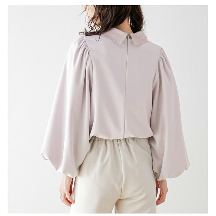 twill ラウンドペプラムボリュームブラウス - メルカリ