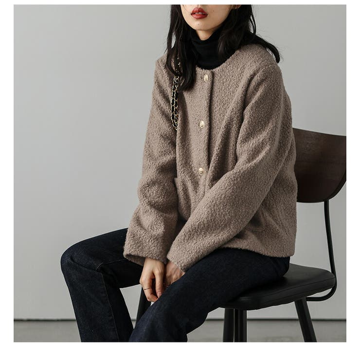 極美品✨24AW シビラ ノーカラージャケット ショートブルゾン ベージュ M 極美品✨24AW シビラ ノーカラージャケット ショートブルゾン ベージュ