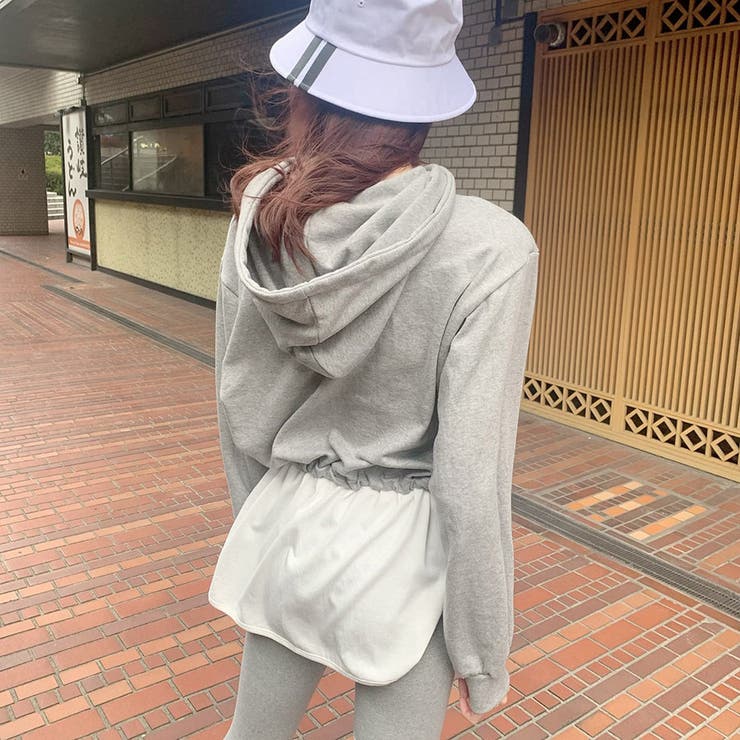 レイヤード風裾くしゅショートパーカーセットアップ レディース